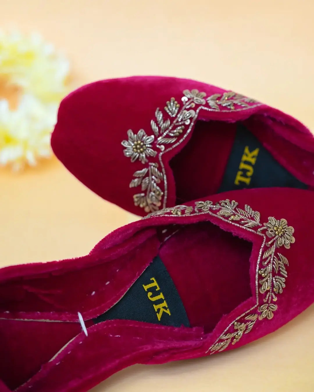 Why Personalized Khussa Shoes Are the Perfect Gift for Weddings and Special Occasions