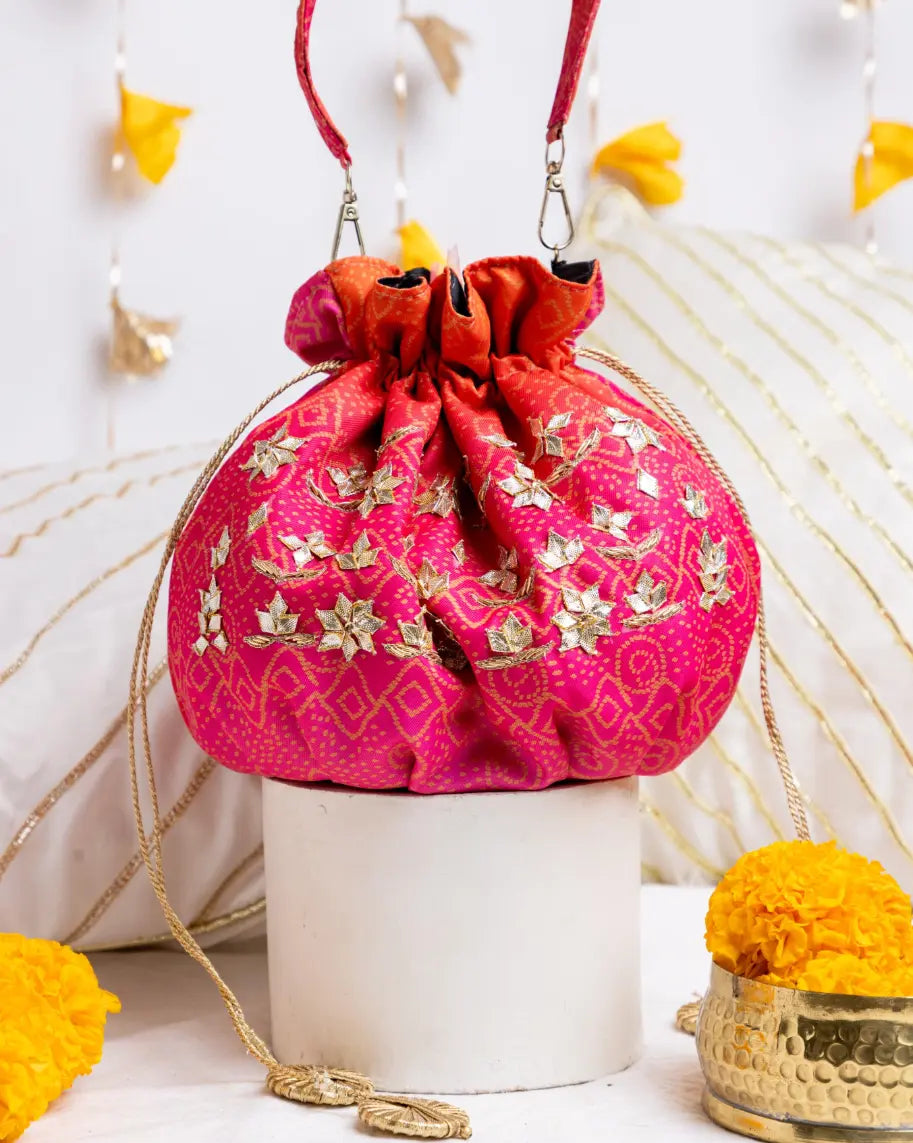 Gulnaar Elegance Potli