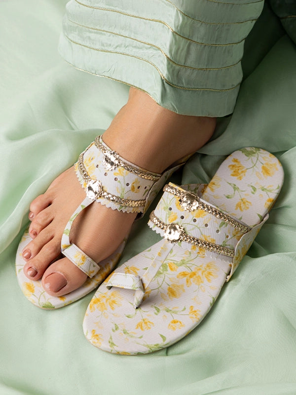 Floraison Kholapuri With Tote