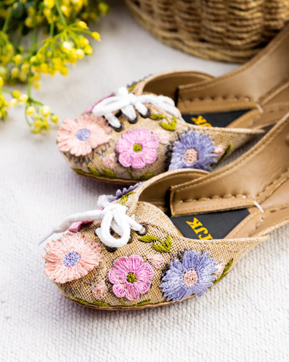 Wildflower Charm Khussa