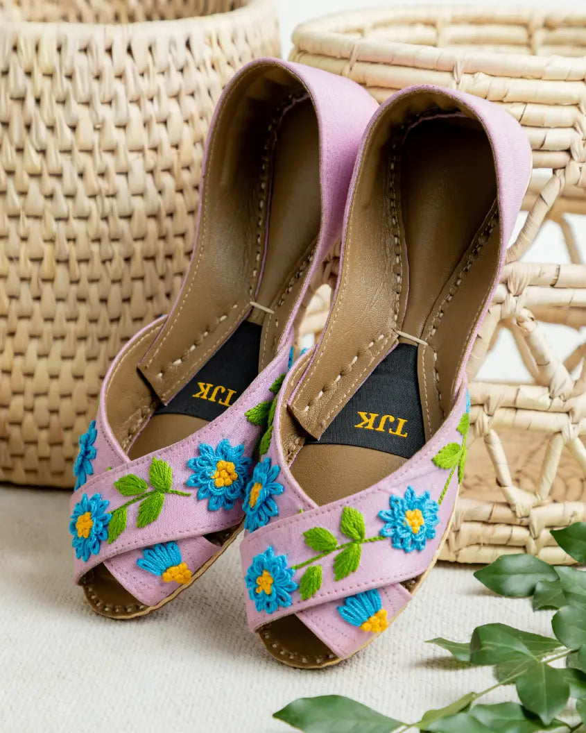 Lilac Breeze Khussa