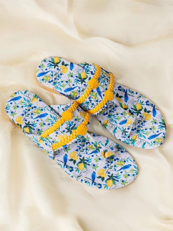 Sheen Kholapuri With Tote